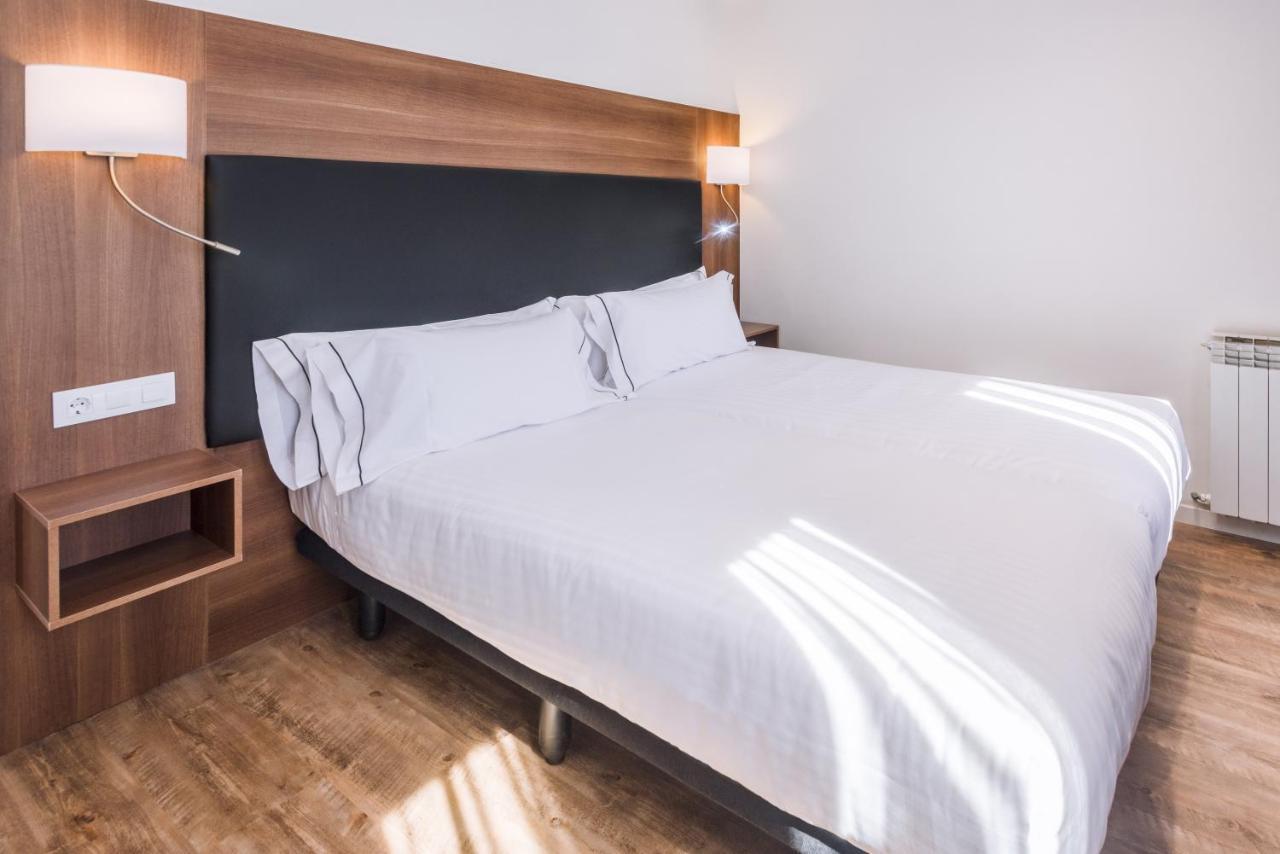 Apartments Playa De 卡斯特尔德费尔斯 外观 照片