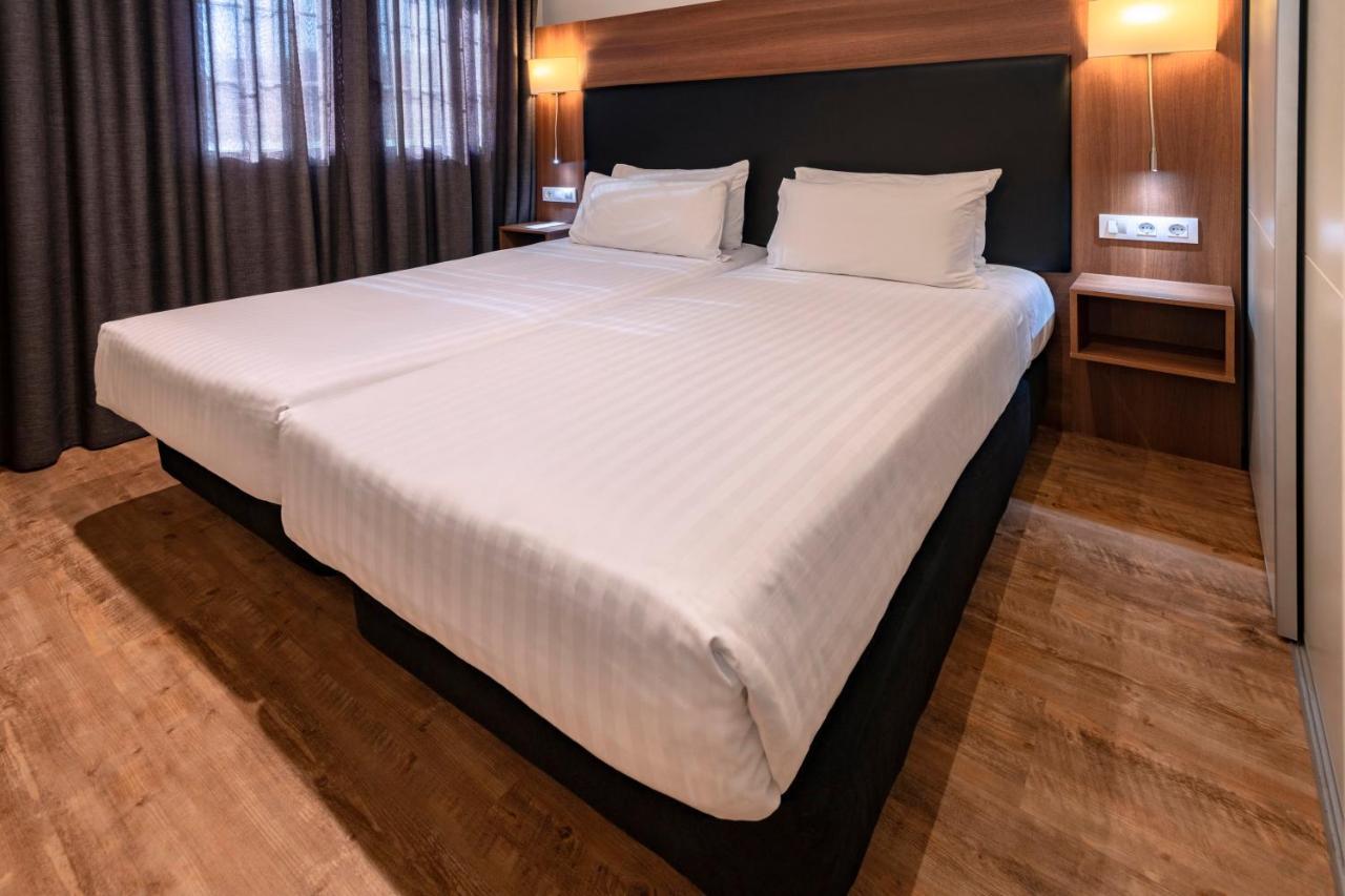 Apartments Playa De 卡斯特尔德费尔斯 外观 照片