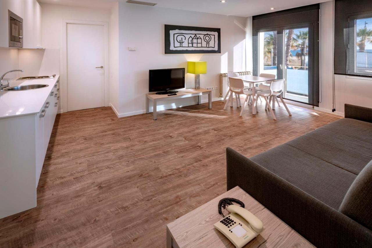 Apartments Playa De 卡斯特尔德费尔斯 外观 照片