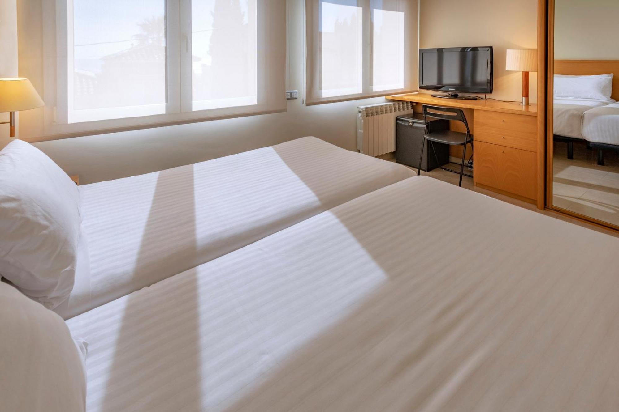 Apartments Playa De 卡斯特尔德费尔斯 外观 照片